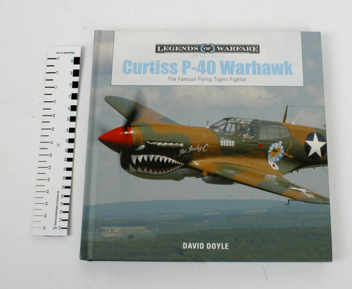 Curtiss warhawk the - p-40,