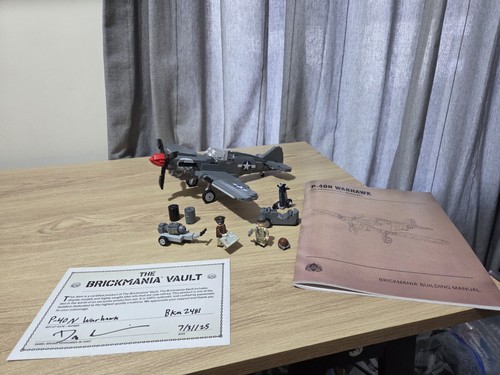 Brickmania vault 40n warhawk - p-40n,